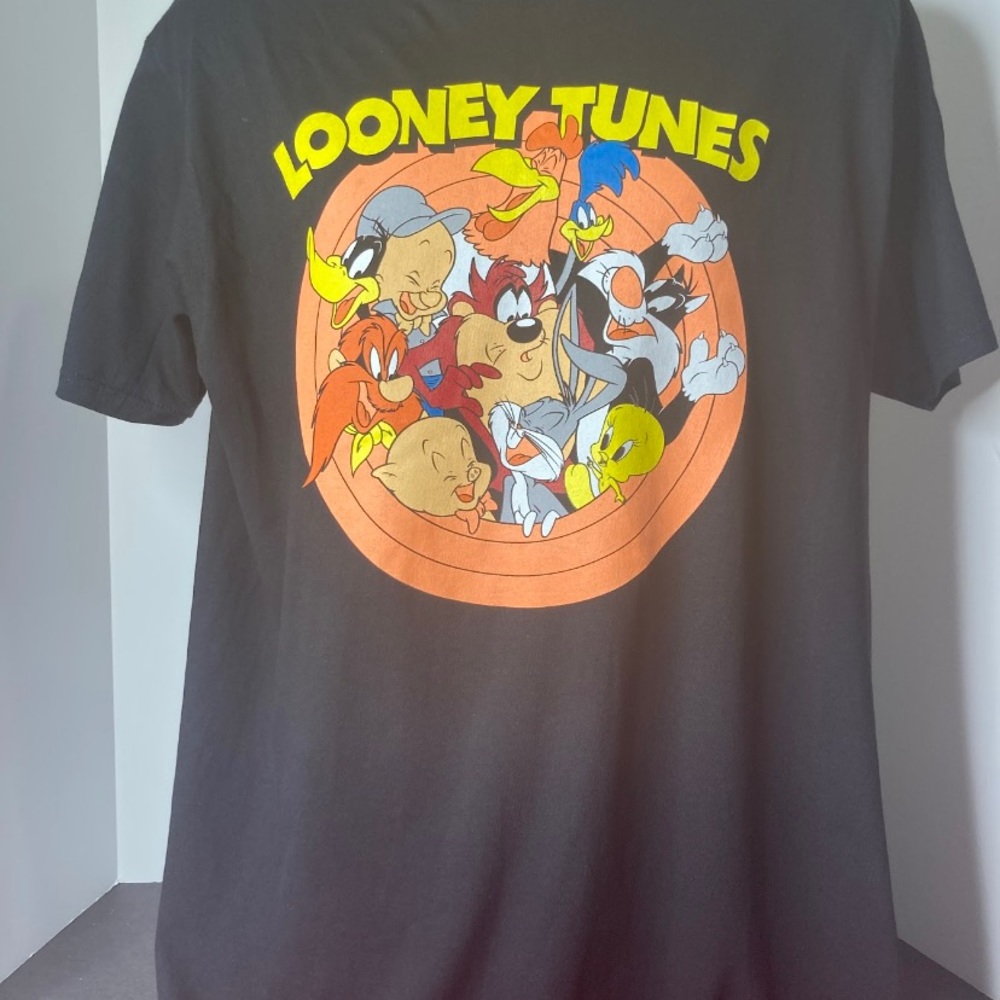 Looney Tunes Classic Characters Black TShirt Tee